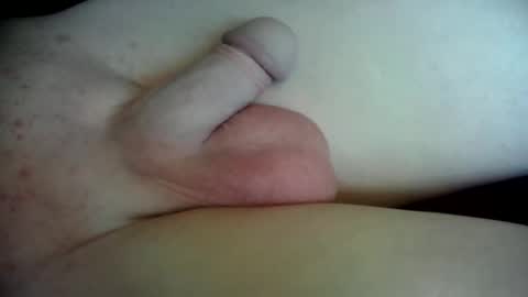 Snapshot of barenaked07 chatting on December 11, 6:42 pm barenaked07 online show from December 11, 6:42 pm