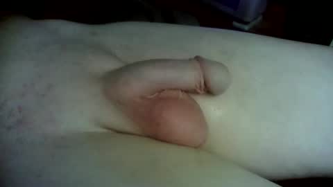 Snapshot of barenaked07 chatting on December 13, 8:20 am barenaked07 online show from December 13, 8:20 am