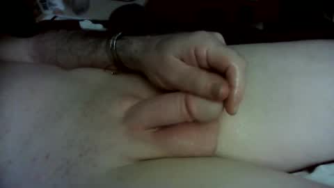 Snapshot of barenaked07 chatting on December 15, 3:24 am barenaked07 online show from December 15, 3:24 am