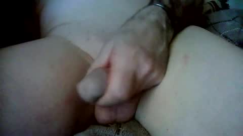 Snapshot of barenaked07 chatting on December 14, 6:01 pm barenaked07 online show from December 14, 6:01 pm