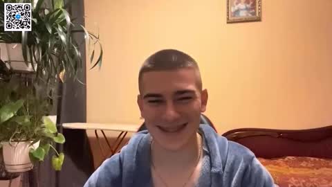 Snapshot of barepulse chatting on December 13, 10:37 pm Eric online show from December 13, 10:37 pm