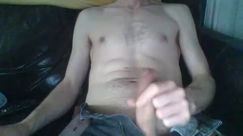 Snapshot of barington86 chatting on June 17, 9:01 am barington86 online show from June 17, 9:01 am