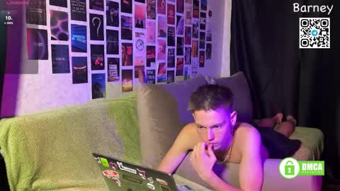 Snapshot of barney_kevin chatting on September 18, 3:25 pm Fansly  Barney  and Kevin T  online show from September 18, 3:25 pm