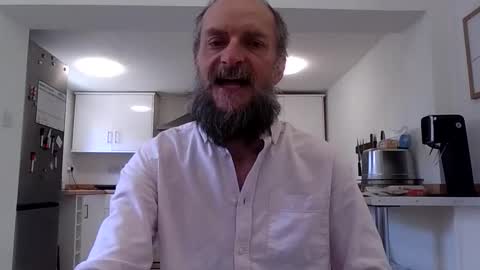 Snapshot of basiccamguy chatting on May 27, 11:29 am basiccamguy online show from May 27, 11:29 am