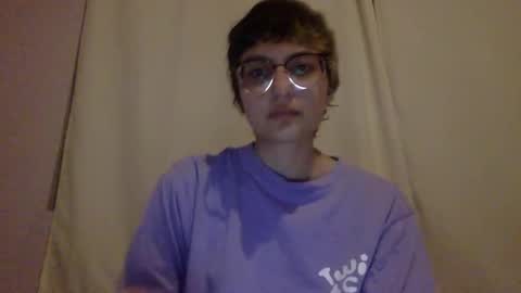 Snapshot of basilbbb chatting on March 4, 3:56 am basil online show from March 4, 3:56 am