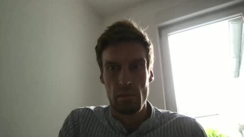 Snapshot of basst23 chatting on September 18, 9:44 am basst23 online show from September 18, 9:44 am