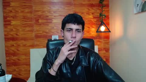 Snapshot of bastiaan_28 chatting on January 10, 10:06 am Bastian online show from January 10, 10:06 am