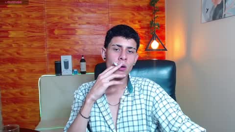 Snapshot of bastiaan_28 chatting on January 25, 8:00 am Bastian online show from January 25, 8:00 am