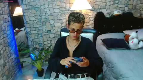 Bastian online show from May 6, 2:51 am