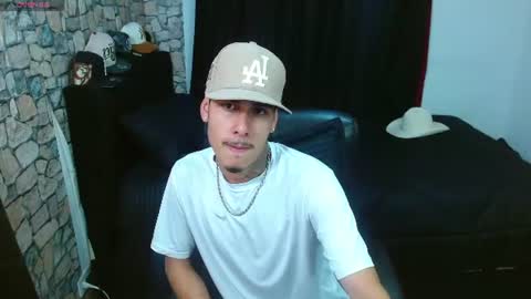 Snapshot of bastiaan_28 chatting on June 14, 2:20 am Bastian online show from June 14, 2:20 am
