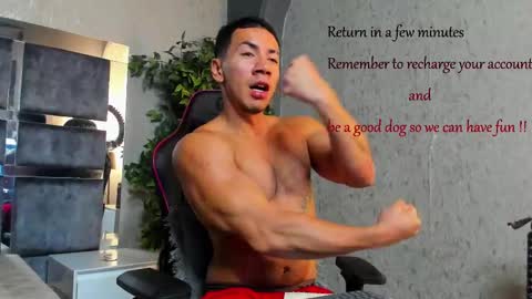 Bastian Independent Model online show from October 10, 12:04 pm