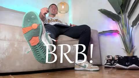 Bastian Independent Model online show from February 13, 11:06 am