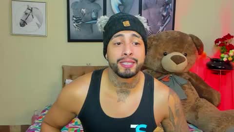 bastian_jones1 online show from January 30, 7:07 am