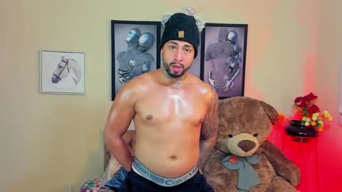 bastian_jones1 online show from January 30, 10:29 am