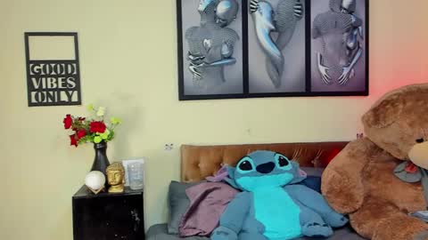 bastian_jones1 online show from February 20, 6:50 am