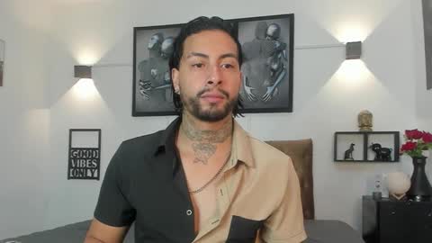 bastian_jones1 online show from September 16, 9:43 am