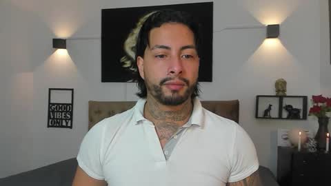 bastian_jones1 online show from September 23, 11:35 am