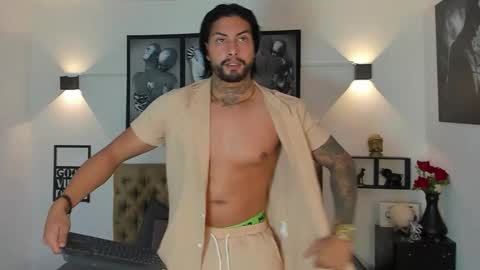 bastian_jones1 online show from October 5, 1:37 am