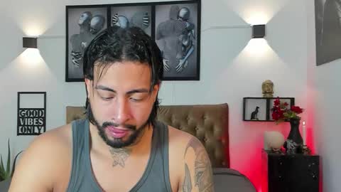 bastian_jones1 online show from November 17, 1:39 pm