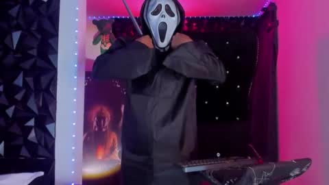 Snapshot of bastian_ruiz chatting on October 31, 5:08 am bastian online show from October 31, 5:08 am