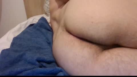 Snapshot of bastien781 chatting on December 22, 5:32 pm bastien781 online show from December 22, 5:32 pm