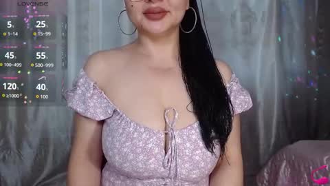 Snapshot of batari_giya chatting on November 4, 5:50 am Lara online show from November 4, 5:50 am