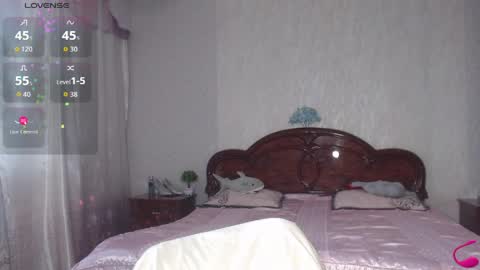 Snapshot of batari_giya chatting on June 3, 8:39 am Lara online show from June 3, 8:39 am