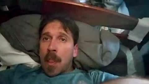 Snapshot of batemeinbate chatting on September 28, 10:37 pm batemeinbate online show from September 28, 10:37 pm