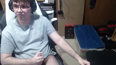 Snapshot of baterricky chatting on February 16, 9:16 pm Ricky online show from February 16, 9:16 pm