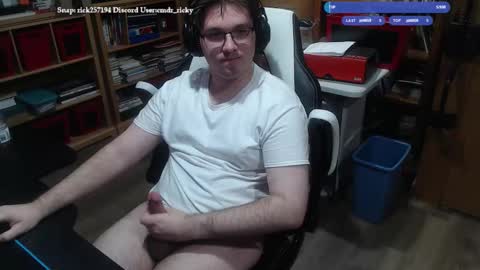 Snapshot of baterricky chatting on November 27, 9:28 pm Ricky online show from November 27, 9:28 pm