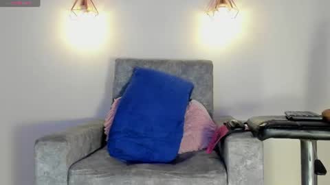 Snapshot of battista_turner chatting on June 27, 7:52 pm battista online show from June 27, 7:52 pm