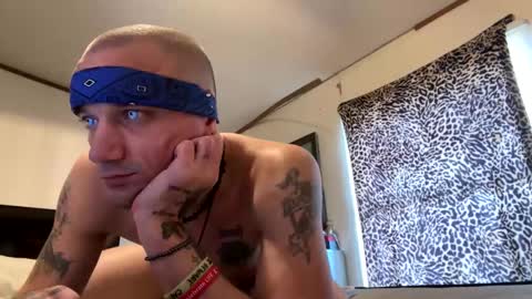 Snapshot of battlewolfxx chatting on January 6, 3:08 pm battlewolfxx online show from January 6, 3:08 pm