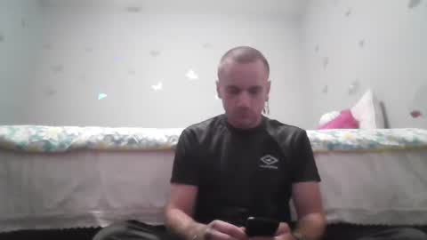 Snapshot of battlewolfxx chatting on September 30, 9:47 am battlewolfxx online show from September 30, 9:47 am