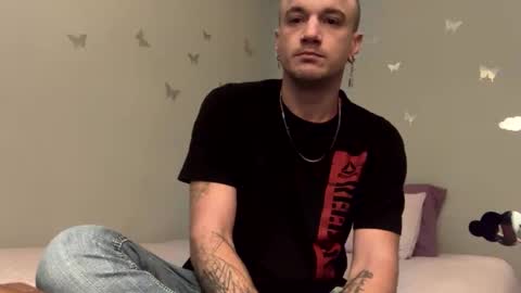 Snapshot of battlewolfxx chatting on November 6, 8:15 am battlewolfxx online show from November 6, 8:15 am