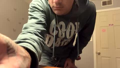 Snapshot of battlewolfxx chatting on November 10, 2:32 am battlewolfxx online show from November 10, 2:32 am