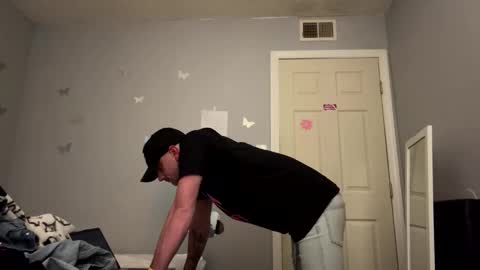 Snapshot of battlewolfxx chatting on January 17, 9:58 am battlewolfxx online show from January 17, 9:58 am