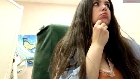 battymoll online show from November 27, 3:36 pm