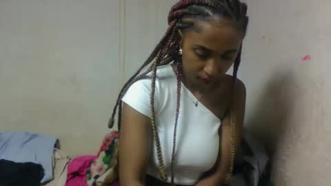 Snapshot of bavianona chatting on October 10, 2:43 am bavianona online show from October 10, 2:43 am