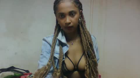 Snapshot of bavianona chatting on October 11, 6:12 am bavianona online show from October 11, 6:12 am