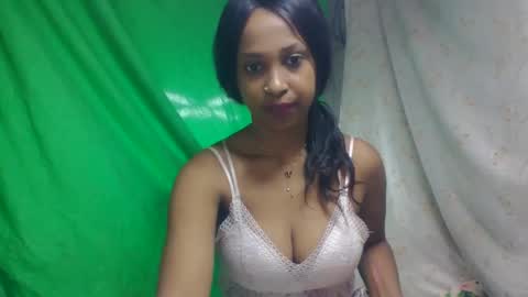 Snapshot of bavianona chatting on November 7, 4:23 am bavianona online show from November 7, 4:23 am