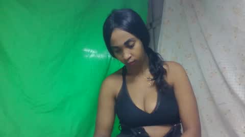 Snapshot of bavianona chatting on November 17, 2:39 am bavianona online show from November 17, 2:39 am