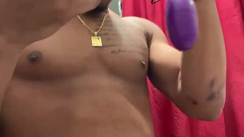 Snapshot of bb_colin chatting on February 8, 11:45 pm bb_colin online show from February 8, 11:45 pm