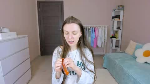 Snapshot of bb_lourels_ chatting on April 19, 2:27 pm Lourel I will be here on and online show from April 19, 2:27 pm