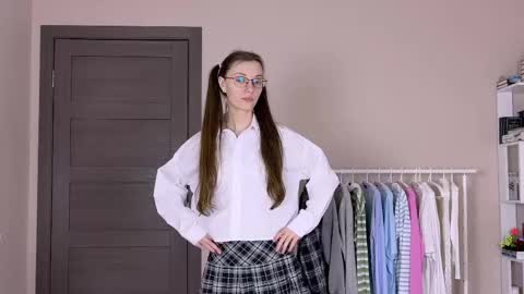 Snapshot of bb_lourels_ chatting on May 3, 5:08 pm Lourel I will be here on and online show from May 3, 5:08 pm