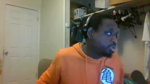 Snapshot of bbc_rocker chatting on December 1, 7:36 pm rocker n queen online show from December 1, 7:36 pm