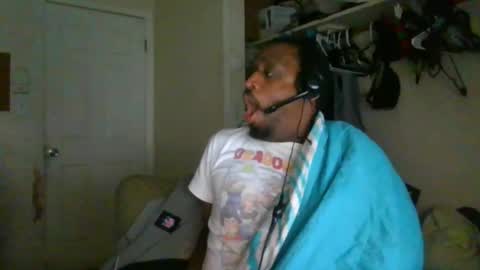 Snapshot of bbc_rocker chatting on December 19, 6:23 pm rocker n queen online show from December 19, 6:23 pm