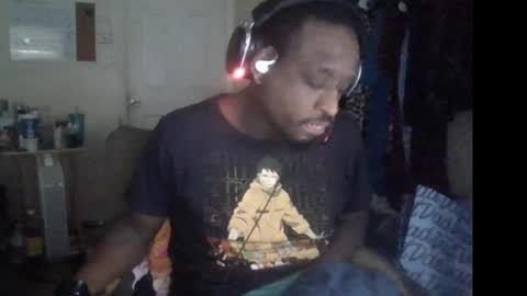 Snapshot of bbc_rocker chatting on October 30, 4:19 pm rocker n queen online show from October 30, 4:19 pm