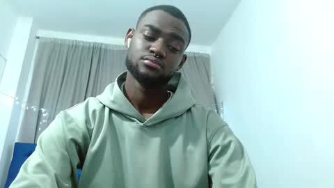 Snapshot of bbc_stallionn chatting on November 5, 3:17 am Andrew online show from November 5, 3:17 am