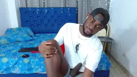 Snapshot of bbc_stallionn chatting on November 6, 4:02 am Andrew online show from November 6, 4:02 am