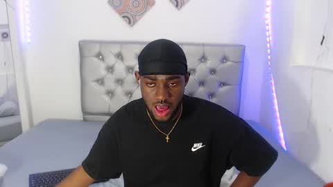 Snapshot of bbc_stallionn chatting on November 13, 7:02 pm Andrew online show from November 13, 7:02 pm